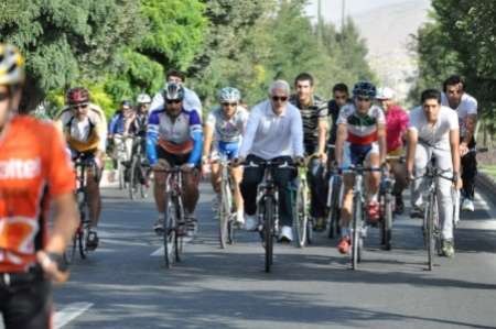 همایش بزرگ دوچرخه سواری به مناسبت هفته نکوداشت تبریز برگزار شد